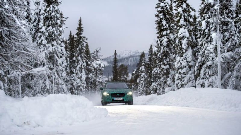 Повелителят на ледовете - Jaguar I-PACE