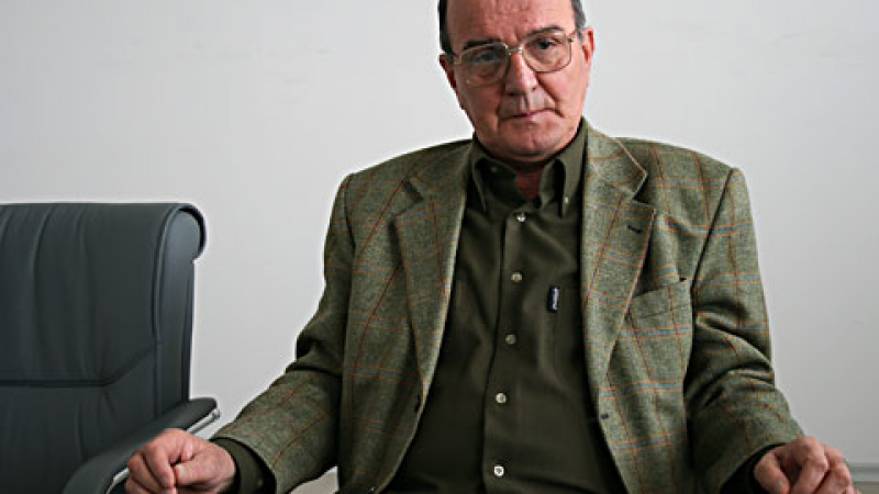 Тъжна вест: Почина известният журналист Евгений Станчев, бивш главен редактор на "Дума" и "Поглед" 