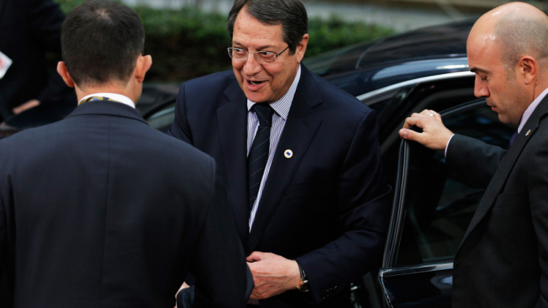 Кипър си остава в същия коловоз – президентът спечели втори мандат