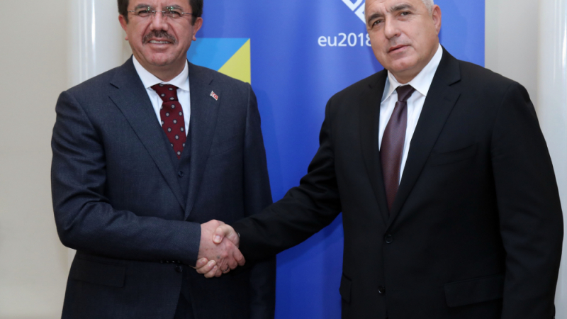 Борисов се срещна с турския министър на икономиката и му показа прелюбопитни СНИМКИ