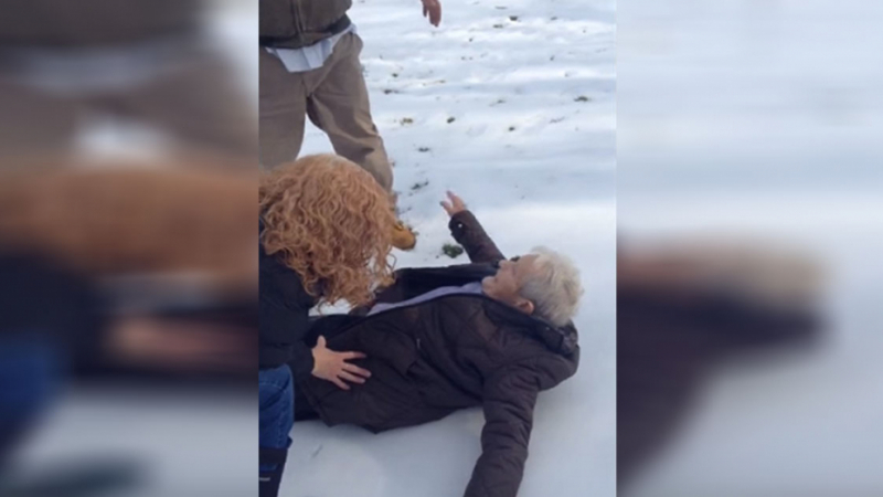 85-годишна рожденичка поиска от семейството си да я сложат на снега. Тогава се случи нещо незабравимо! (ВИДЕО)