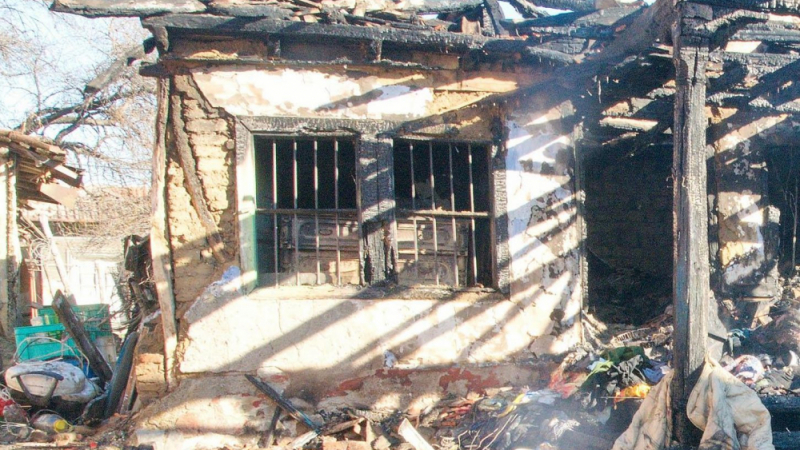 9-годишно подпали къща във Врачанско, отведоха го полицаи