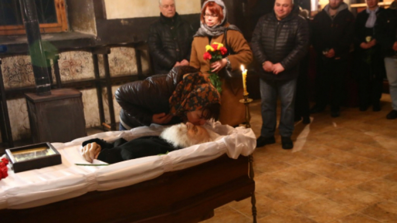 Отминава най-черният ден, в който България загуби двама от ангелите си (СНИМКИ/ВИДЕО)