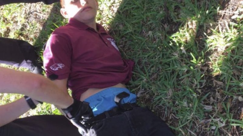 19-годишният стрелец от Флорида бил маниак на тема оръжие, ето какво е криел в дома си (СНИМКИ)