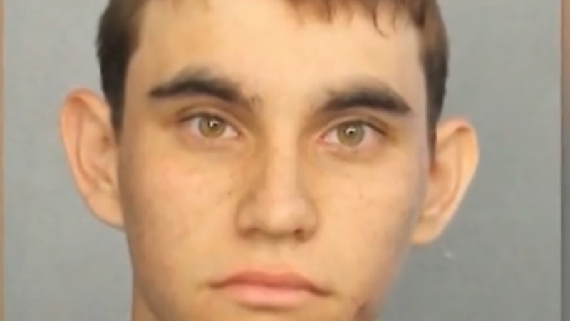 19-годишният стрелец от гимназията в САЩ се изправи пред съда 
