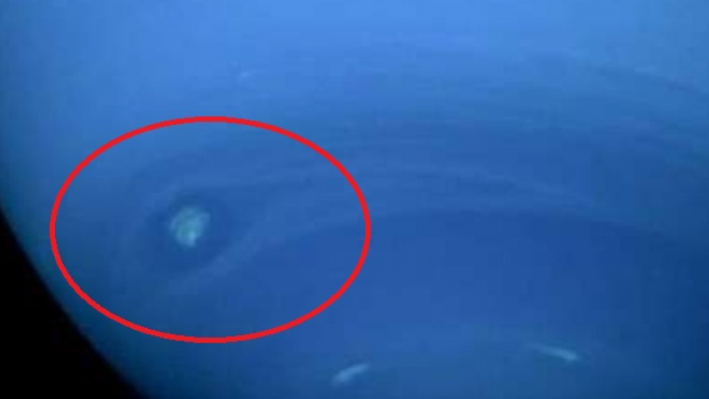 НАСА засне зловещо ВИДЕО! На Нептун се вихри смъртоносна страхотия, способна да покрие целия Атлантически океан, от Бостън до Португалия