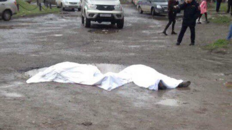 Брадатият терорист Халил стрелял по жените от храма с викове "Аллах Акбар", жертвите вече са пет (СНИМКИ/ВИДЕО 18+)