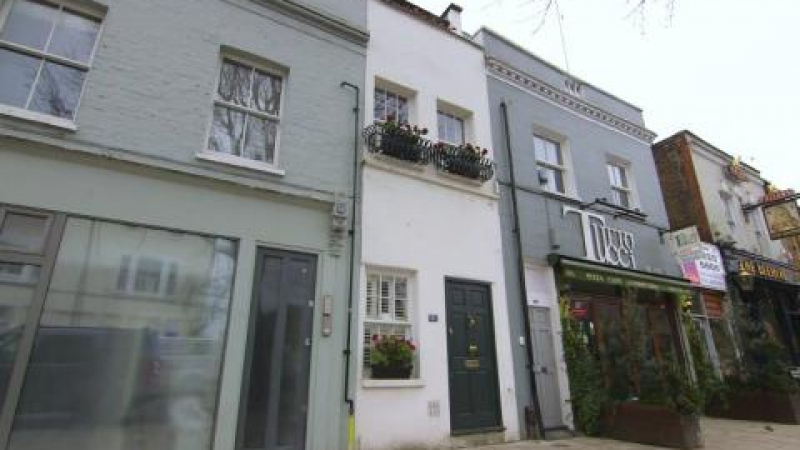 Вижте най-тясната къща в Лондон, която се продава за $1.4 милиона (ВИДЕО)