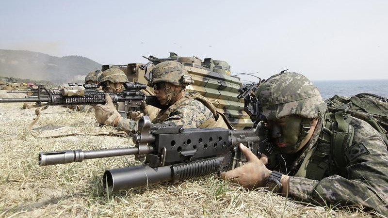 Южна Корея води преговори със САЩ относно отложени военни учения