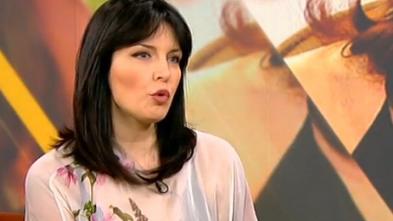 Жени Калканджиева пак захапа скандалната Мис България 2017 и призна за голяма мъка от миналата година