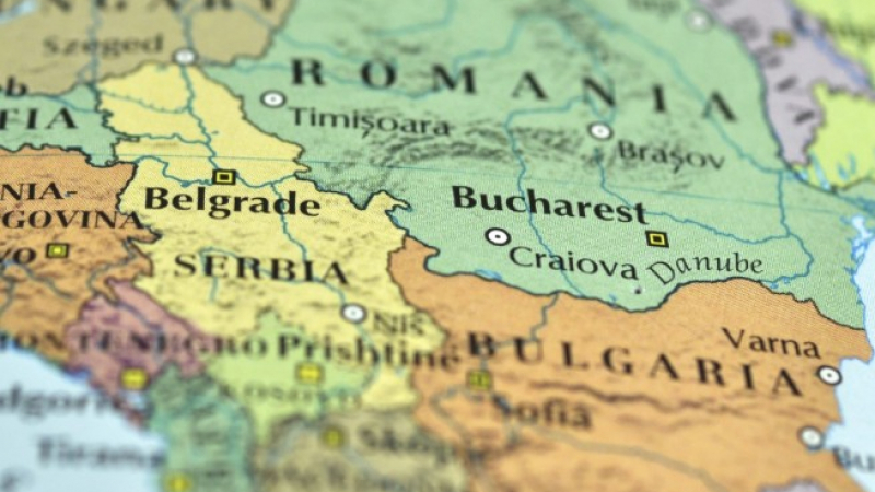 Балканска граница хлопна кепенци заради COVID-19