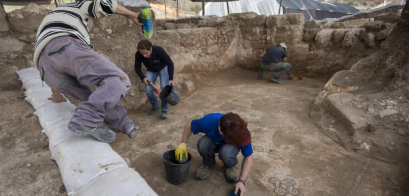 Археолози с велико откритие в Сибир, което променя човешката история СНИМКИ
