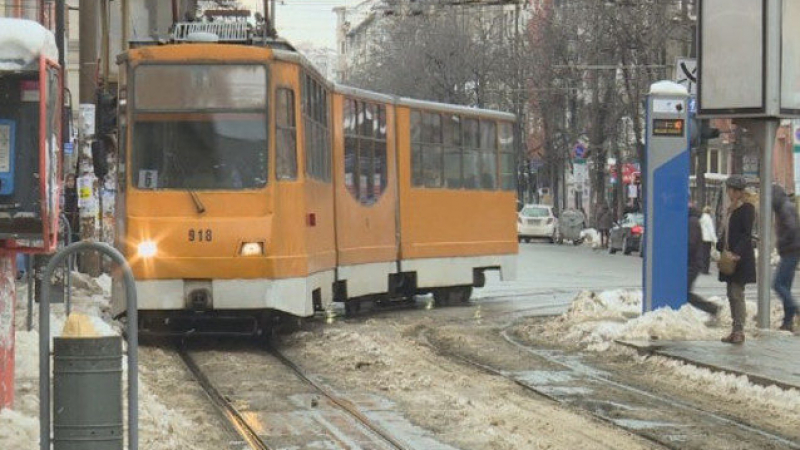 Студ скова столицата, четири трамвая са с отклонения в графика