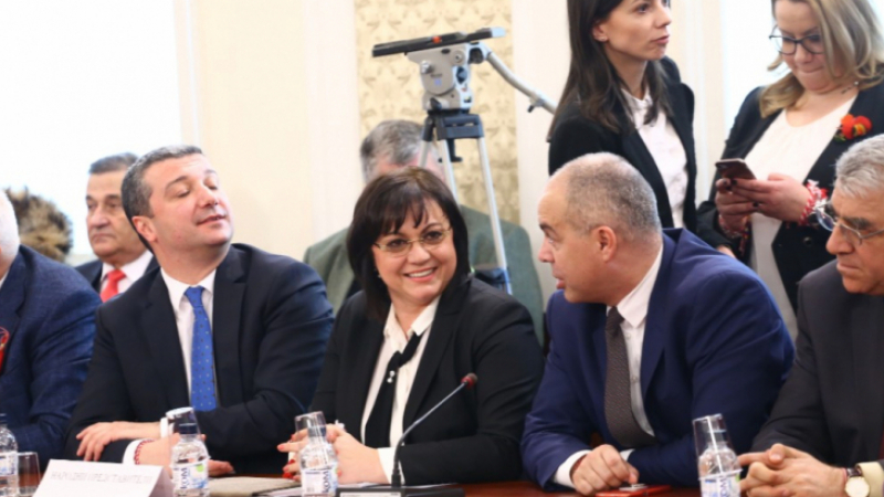 Корнелия Нинова: Сега всички трябва да чакаме г-жа Гинка Върбакова да се поддаде на Борисов или...