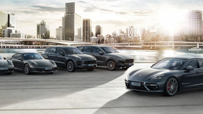 TECH Вижте как Porsche ще влезе в битката с електромобили