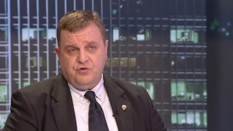 Каракачанов удари по масата и каза какво трябва да се направи във връзка със сделката за ЧЕЗ