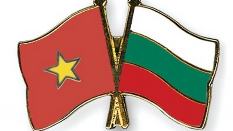 Vietnam Plus: Националният празник на България бе отбелязан във Виетнам
