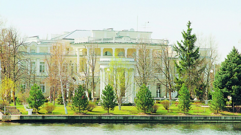 Първо ВИДЕО от мястото на самоубийството в палата на Порошенко