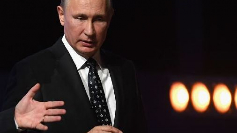 Владимир Путин призова всички руснаци да гласуват, насърчават ги с есемеси