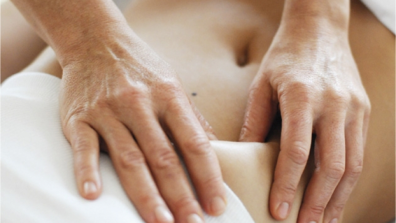 Чакръкчия спука белия дроб на жена в София, докато ѝ прави масаж