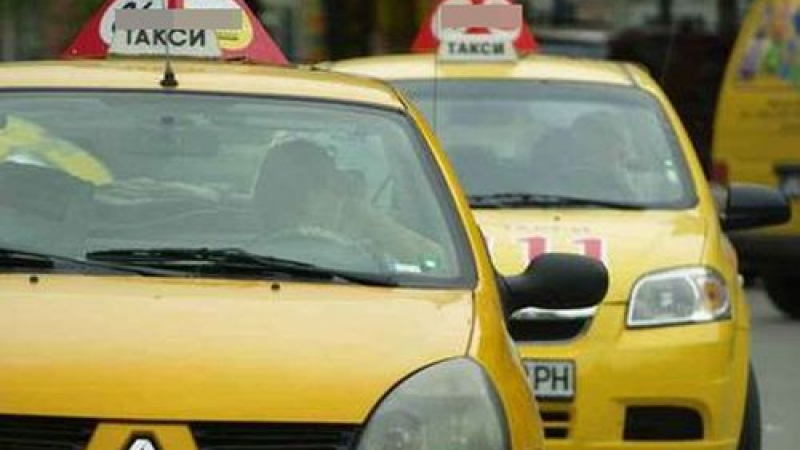 Таксиметрови шофьори на бунт в Русе заради убийство на техен колега 