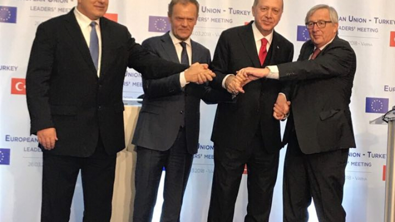 Уникални СНИМКИ в БЛИЦ от срещата между Борисов, Ердоган, Туск и Юнкер!