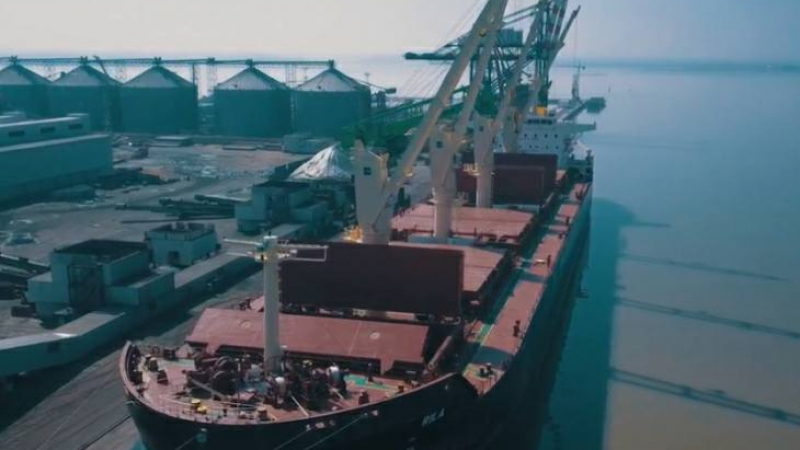 Кирил Домусчиев за кораба от бъдещето: Пристанище "Бургас" ли е малко или "Рила" е много голям? (СНИМКИ)