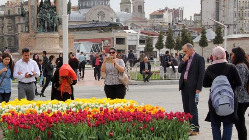 Традиционният фестивал на лалетата започна в Истанбул 
