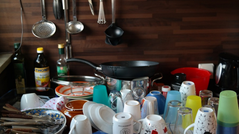 "Метро": Миенето на чинии най-много застрашава семейния живот 