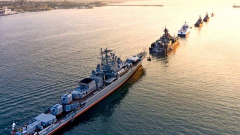 Генерал Шаманов обяви защо руският флот напусна сирийската база „Тартус“ построен в боен ред! (Спътникови СНИМКИ)