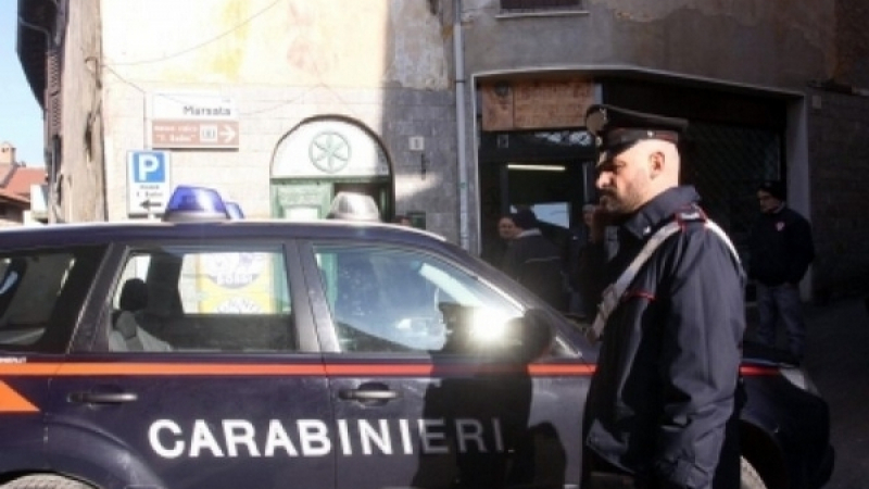 Закопчаха българин за клониране на кредитни карти в луксозен аутлет в Италия