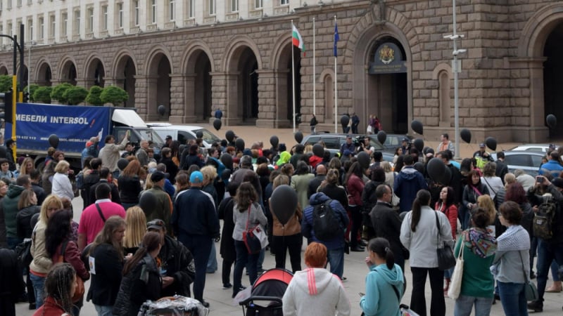 Майките на деца с увреждания излизат на национален протест