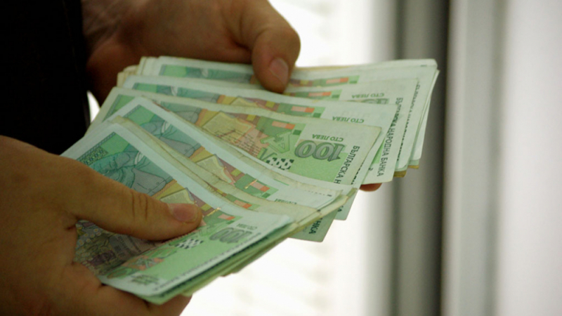 Важна новина за доходите на всички българи! Ето как ще се вдига минималната работна заплата  до 2021 година
