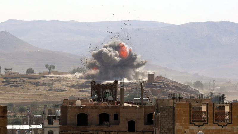 20 загинаха при въздушен удар в Йемен