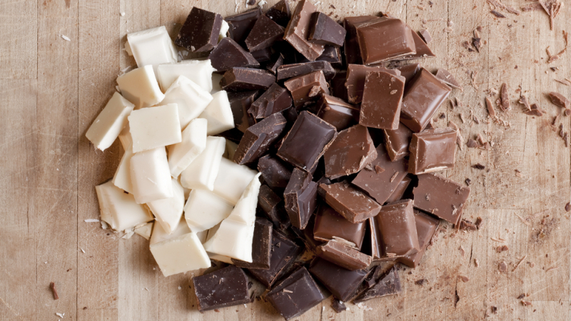 Още разкрития за храните: пробутват ни по-постен шоколад, а детските пюрета – на безбожна цена 