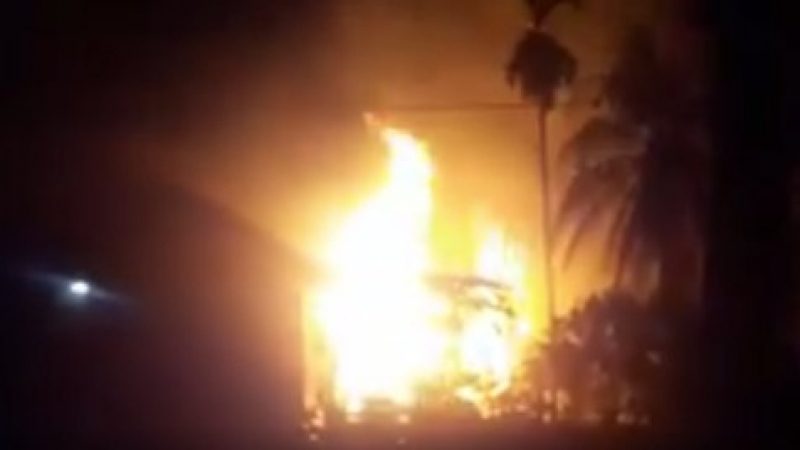 Множество загинали при пожар на нефтен кладенец в Индонезия