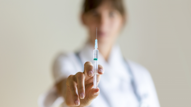Постижение: Учени от БАН завършиха прототип на универсална противогрипна ваксина