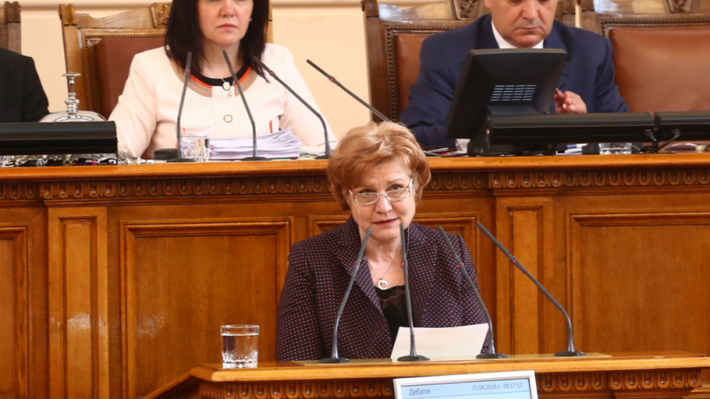 Менда Стоянова: Не сме приемали лобистки промени в Закона за счетоводството