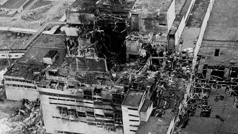 Черен ден: Преди 32 години в Чернобил „избухват“ 500 атомни бомби (ВИДЕО)