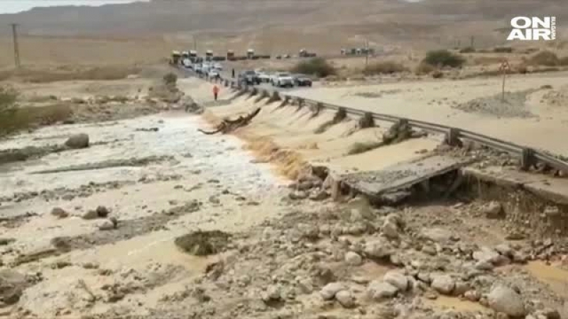 Наводнения погубиха осем момичета и едно момче в Израел