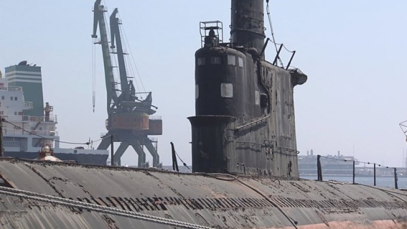 Дават за скрап последната българска подводница
