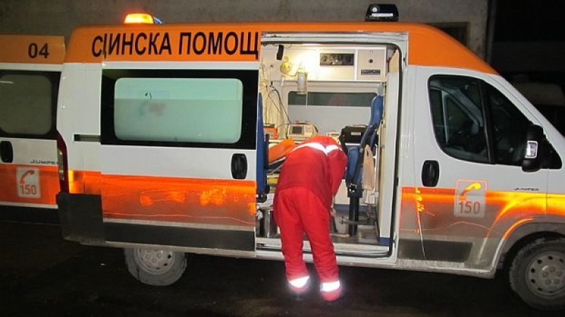 Зловеща гледка след кървав инцидент в пловдивския квартал "Изгрев"! (ВИДЕО 18+)