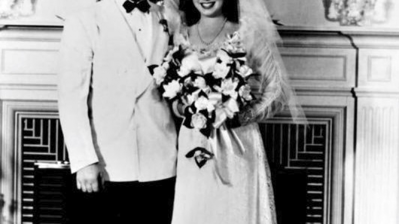 16-годишната Мерилин Монро била лудо влюбена по време на първата си сватба (СНИМКИ)