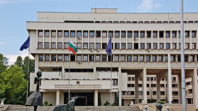 МВнР апелира българите: Не пътувайте до Армения!