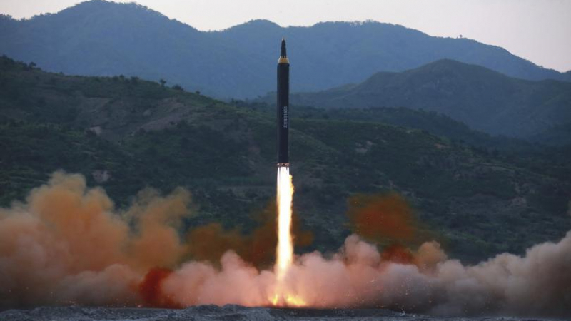 Северна Корея се е съгласила да предупреждава за опасни за авиацията дейности