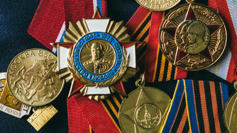 Жестокост! Наркоман уби 94-годишен ветеран от Великата отечествена война, който отказал да му даде медалите си
