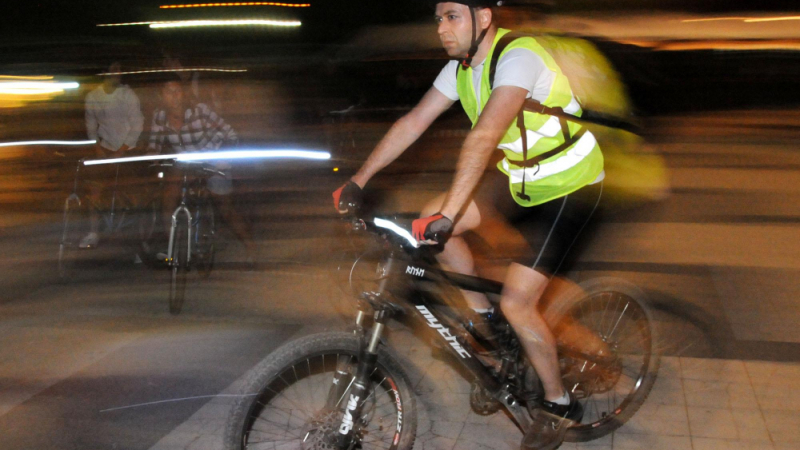 След скандалния инцидент с колоездача в София: Ето какви ще са новите правила за велосипедистите 