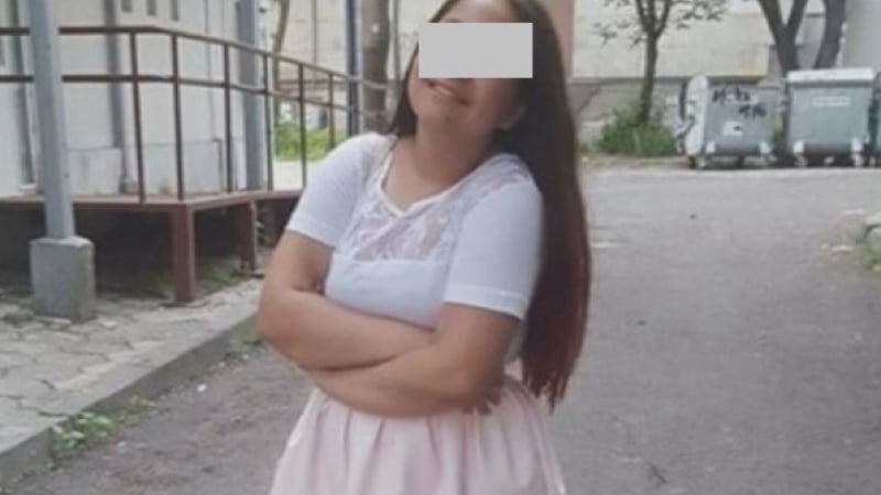 Смут пред съда в Бургас! Замериха убиеца на 11-годишната Никол с яйца (ВИДЕО)