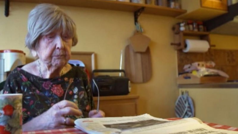 105-годишната бабка Дагни шашардиса всички с това, което прави (ВИДЕО)