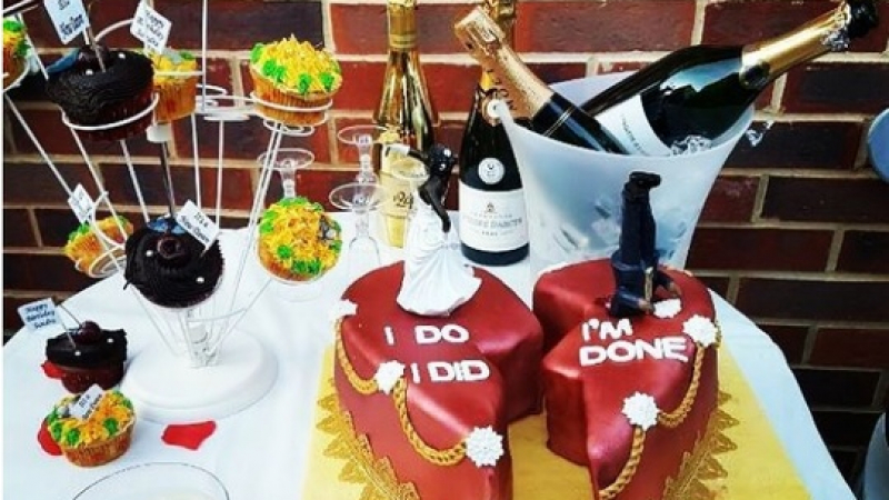 Забавната страна на развода: Светът полудя по тези празнични парти торти (СНИМКИ)